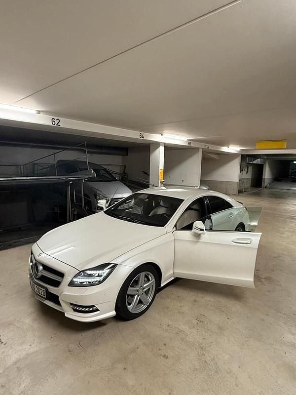 Beige Gebraucht 2013 Mercedes CLS350 AMG line Coupé | 25.000 € (Fairer Preis) - Bild 1/4
