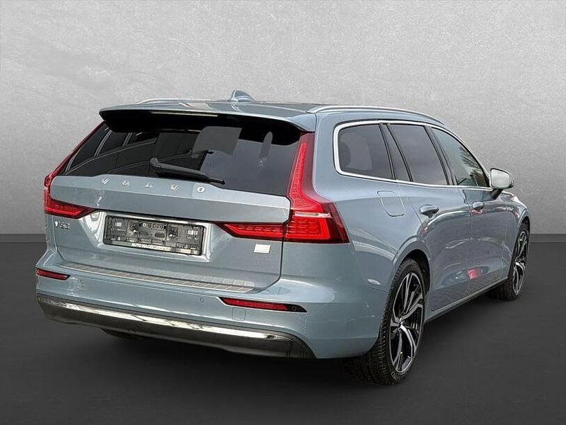 Gebraucht Volvo V60 Ultimate 455 PS (334 kW) 2023 Grau Kombi
