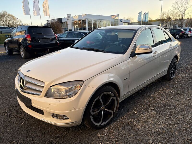 Weiß Gebraucht 2008 Mercedes C350 Limousine | 6.900 € (Fairer Preis) - Bild 1/4
