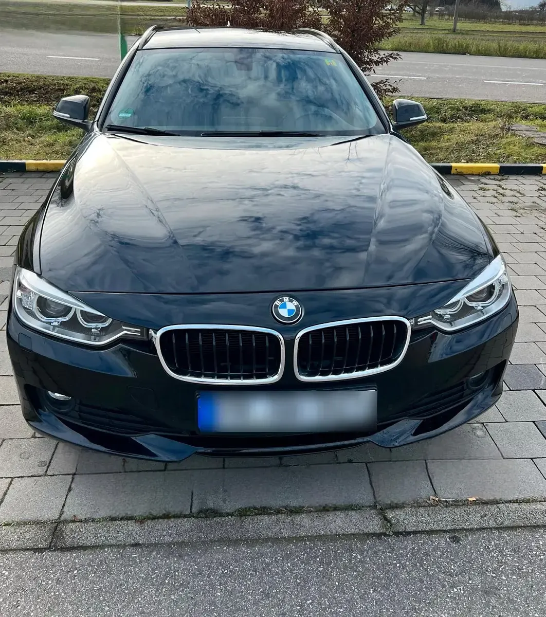 Gebraucht BMW 320 184 PS (135 kW) 2015 Schwarz Kombi