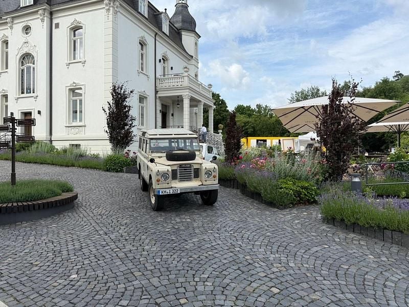 Weiß Gebraucht 1981 Land Rover 3 Kombi | 15.900 € - Bild 1/4