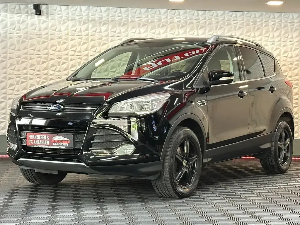 Używany Ford Kuga 150 KM (110 kW) 2016 Czarny SUV