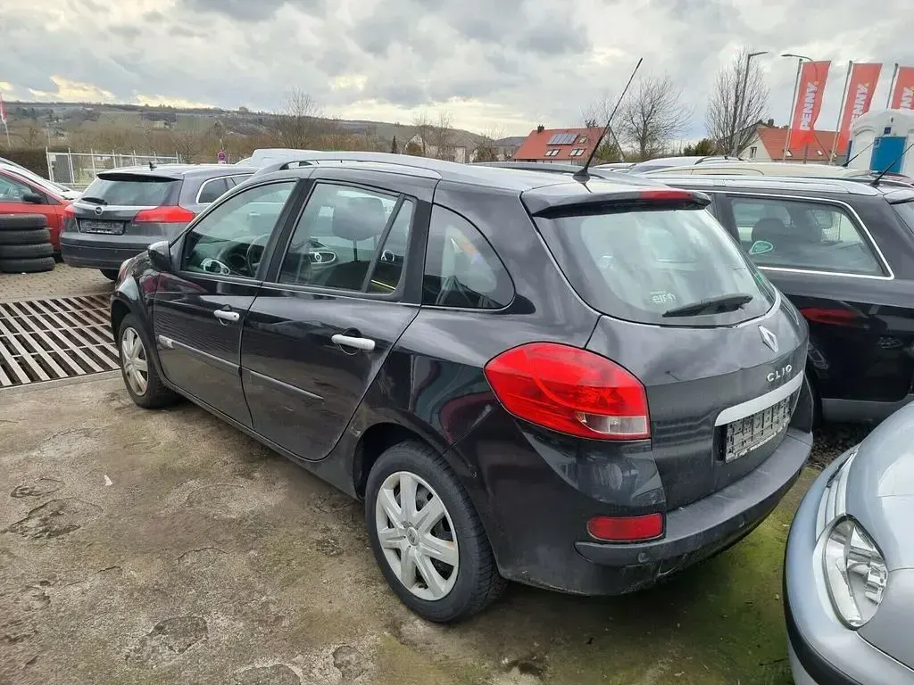 Gebraucht Renault Clio 75 PS (55 kW) 2011 Schwarz Limousine