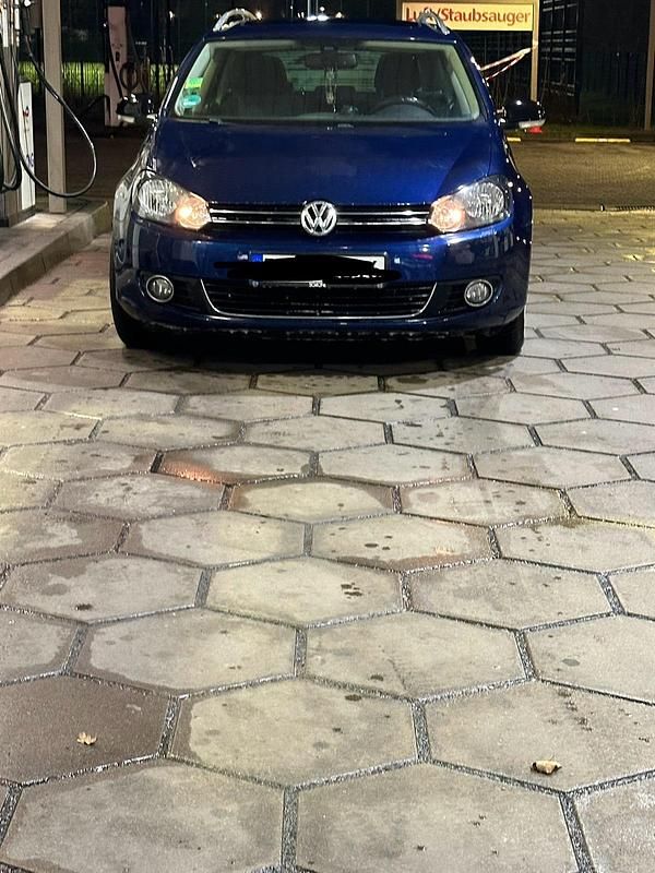 Gebraucht VW Golf VI 86 PS (63 kW) 2011 Blau Kleinwagen