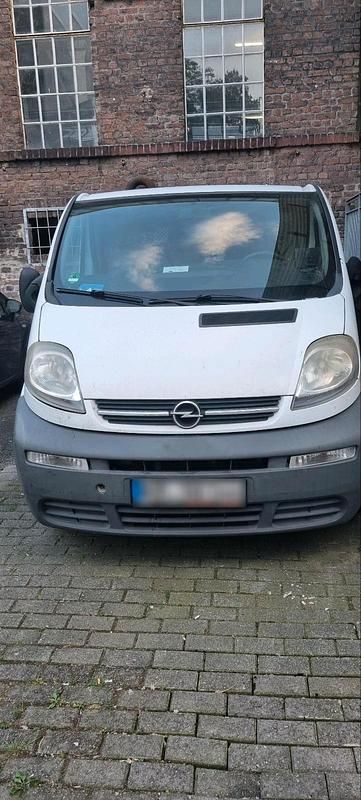 Gebraucht Opel Vivaro 101 PS (74 kW) 2004 Weiß Van / Kleinbus