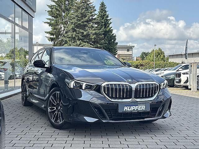 Gebraucht BMW 520 Performance 197 PS (144 kW) 2024 Schwarz Limousine