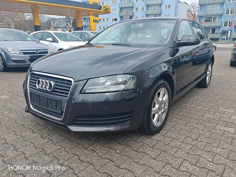 Gebraucht Audi A3 Ambiente 160 PS (117 kW) 2009 Grau Kleinwagen