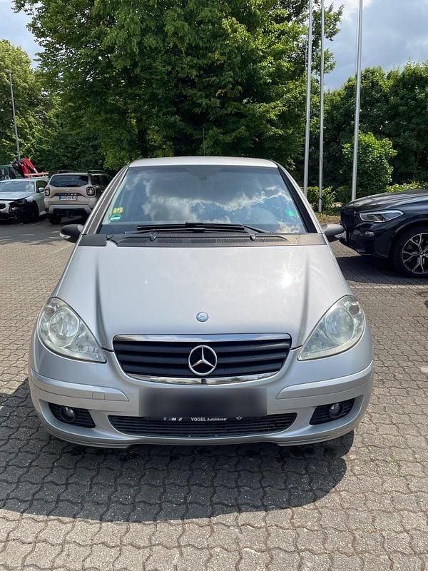Silber Gebraucht 2005 Mercedes A150 Kleinwagen | 4.500 € (Etwas zu teuer) - Bild 1/4