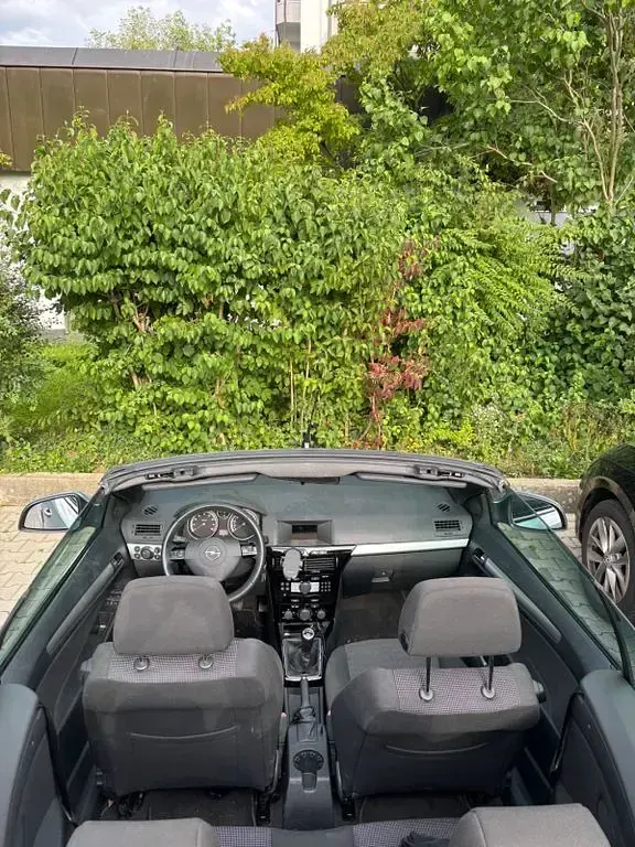Gebraucht Opel Astra Edition 116 PS (85 kW) 2010 Blau Cabrio