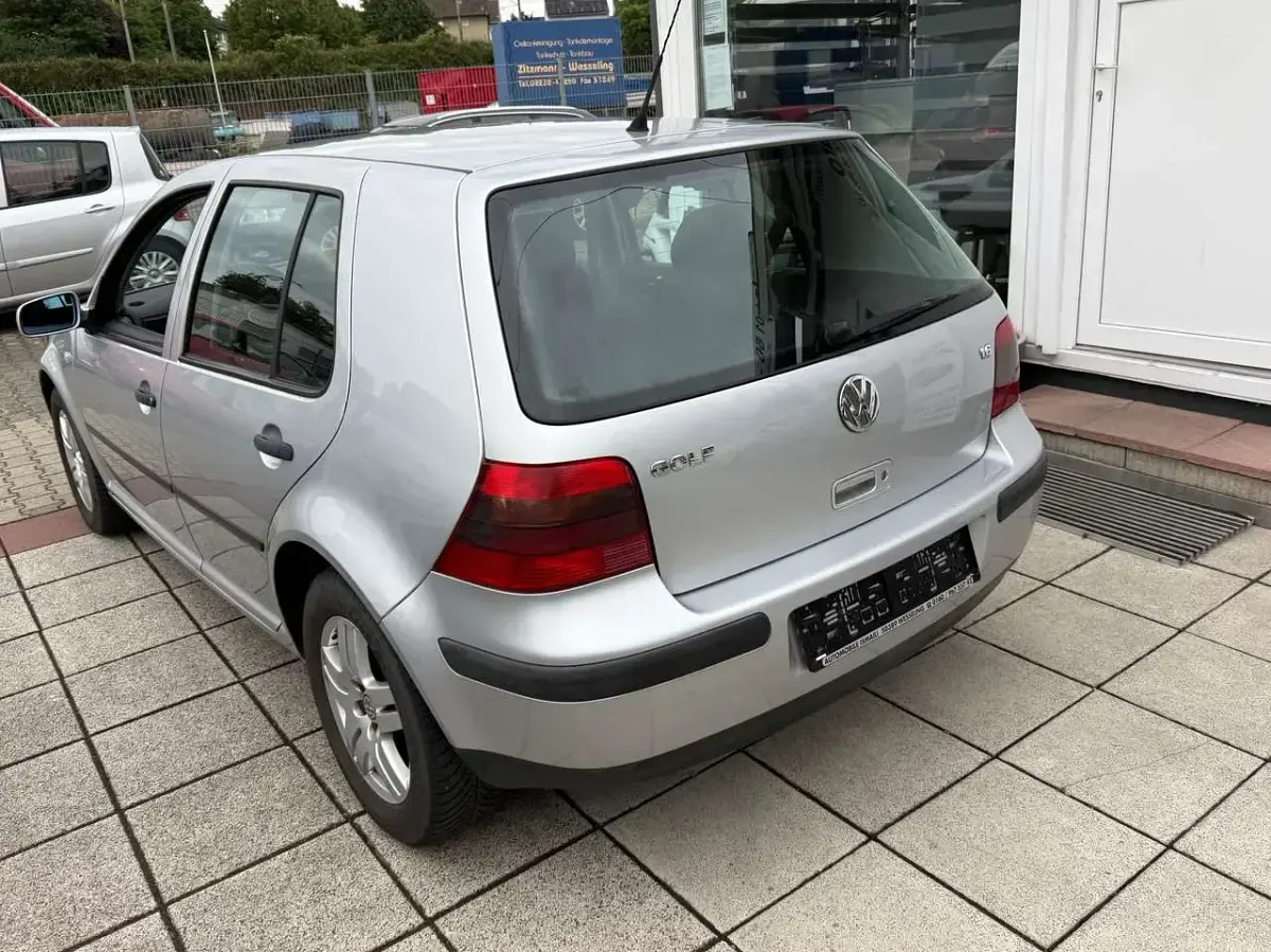 Gebraucht VW Golf IV Edition 102 PS (75 kW) 2001 Silber Limousine