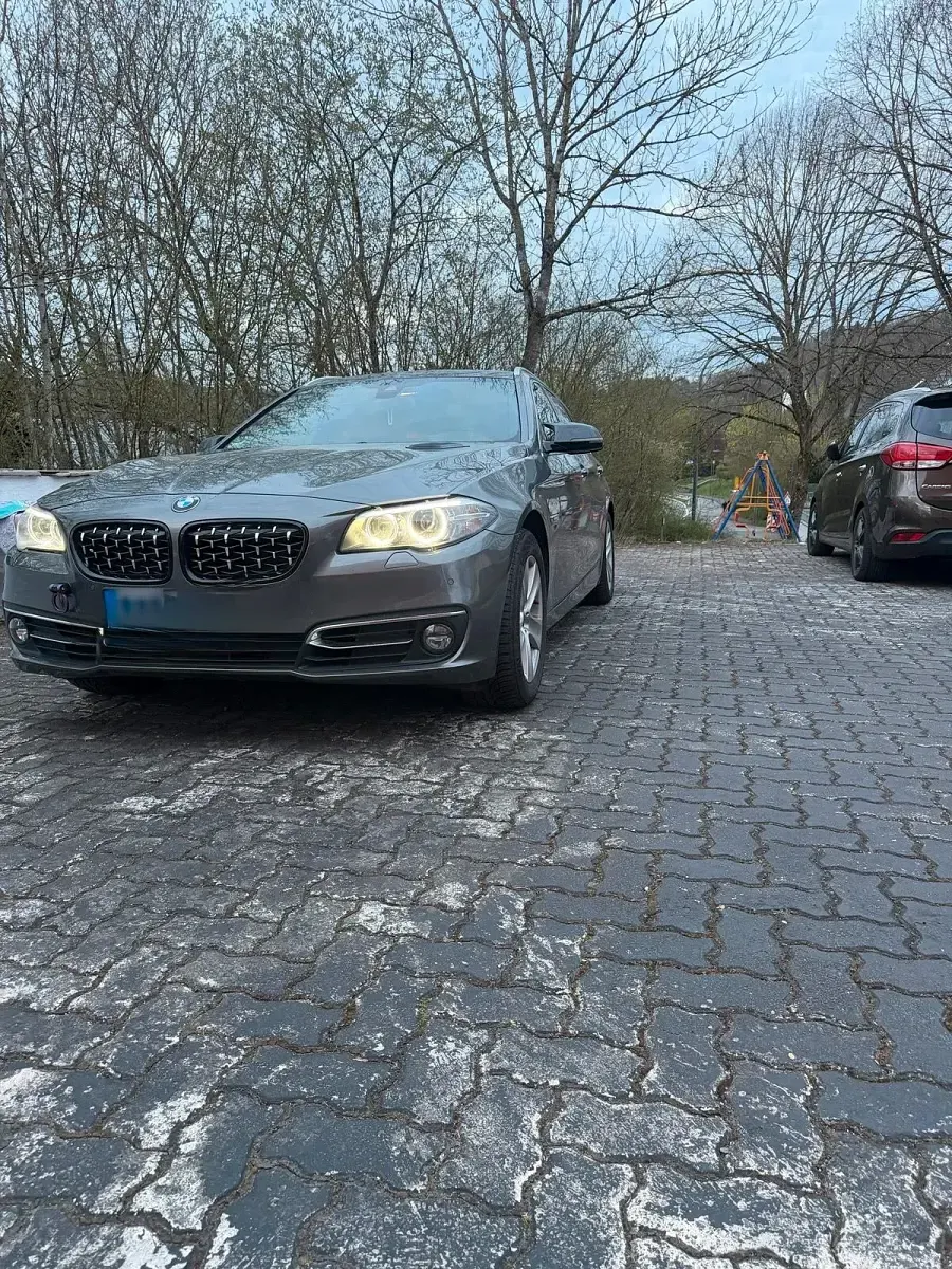 Gebraucht BMW 525 218 PS (160 kW) 2015 Grau Kombi