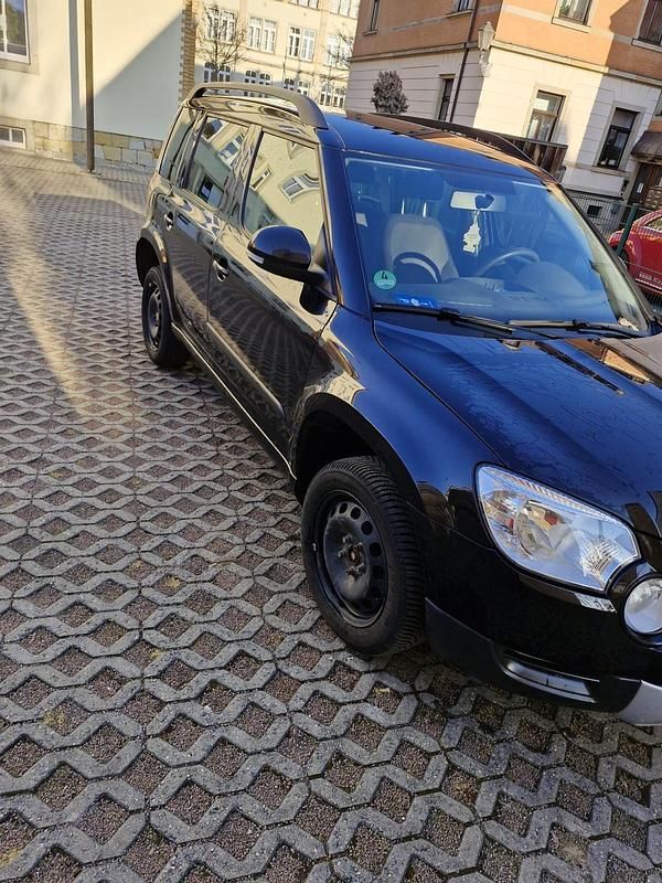 Gebraucht Skoda Yeti 140 PS (102 kW) 2012 Schwarz SUV