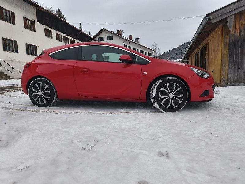 Gebraucht Opel Astra GTC S 140 PS (102 kW) 2012 Rot Limousine