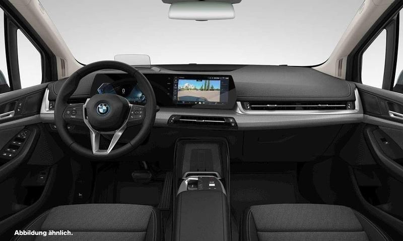 Gebraucht BMW 230e Active Tourer 150 PS (110 kW) 2025 Skyscraper grau Van / Kleinbus