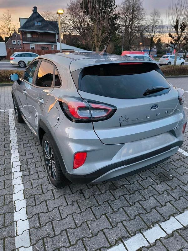 Gebraucht Ford Puma Titanium 125 PS (91 kW) 2020 Grau SUV