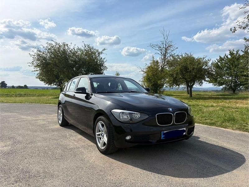 Schwarz Gebraucht 2014 BMW 114 Kleinwagen | 7.600 € (Fairer Preis) - Bild 1/4