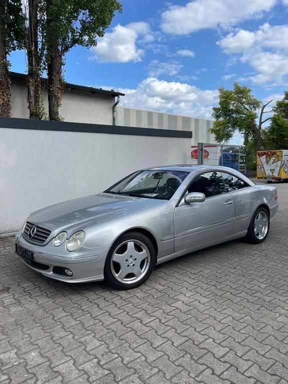 Silber Gebraucht 2006 Mercedes CL500 Coupé | 8.699 € - Bild 1/4