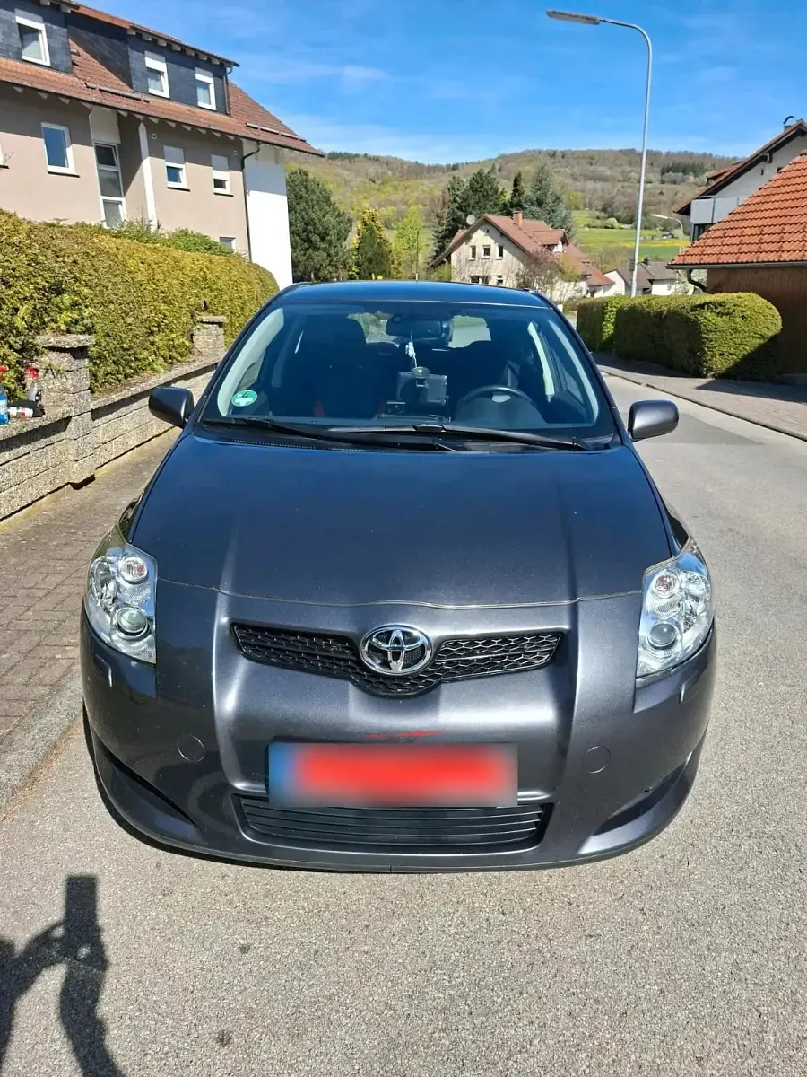 Gebraucht Toyota Auris 124 PS (91 kW) 2008 Grau Kleinwagen