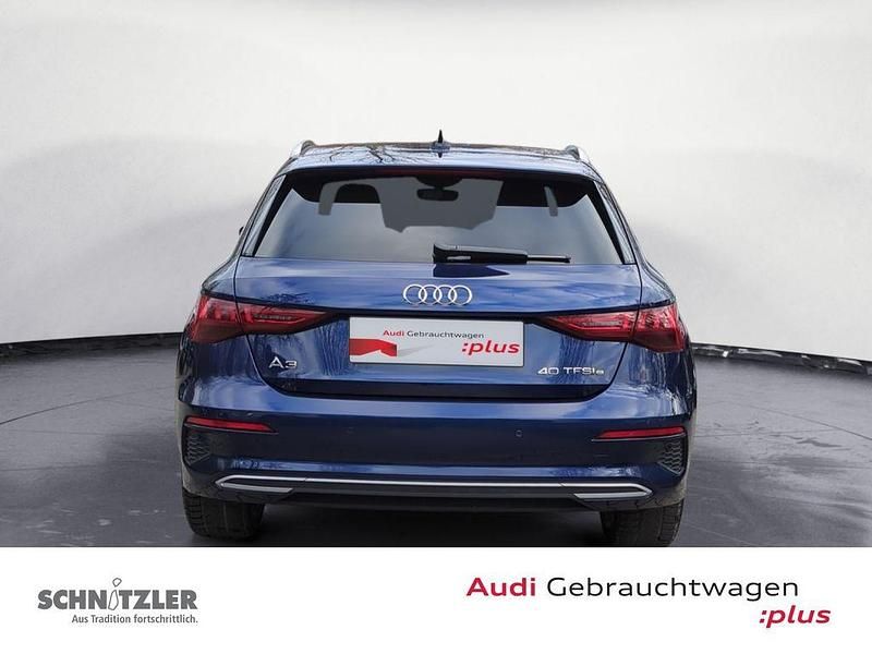 Blau Gebraucht 2020 Audi A3 Advanced Limousine | 25.480 € (Teuer) - Bild 1/1