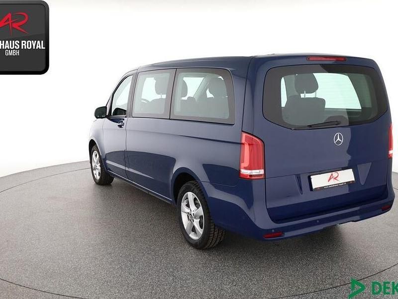 Gebraucht Mercedes V250 190 PS (139 kW) 2022 Blau Van / Kleinbus