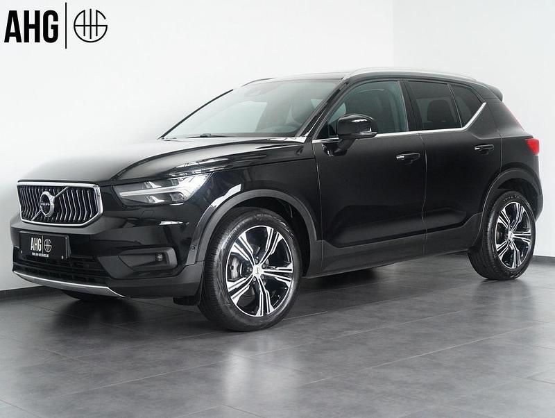 Schwarz Gebraucht 2020 Volvo XC40 Inscription SUV | 29.495 € (Fairer Preis) - Bild 1/4
