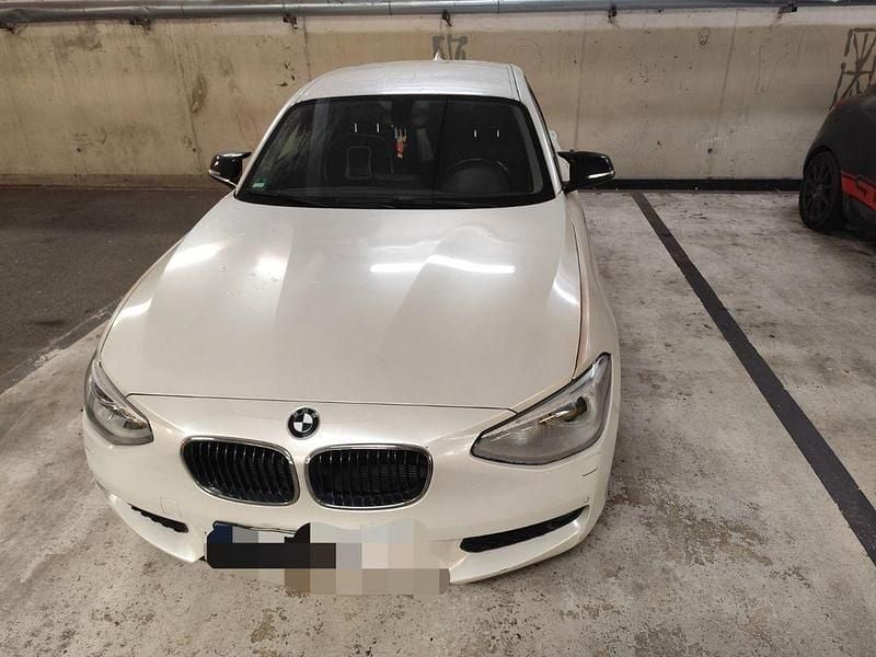 Gebraucht BMW 118 Sport Line 170 PS (125 kW) 2012 Weiß Kleinwagen
