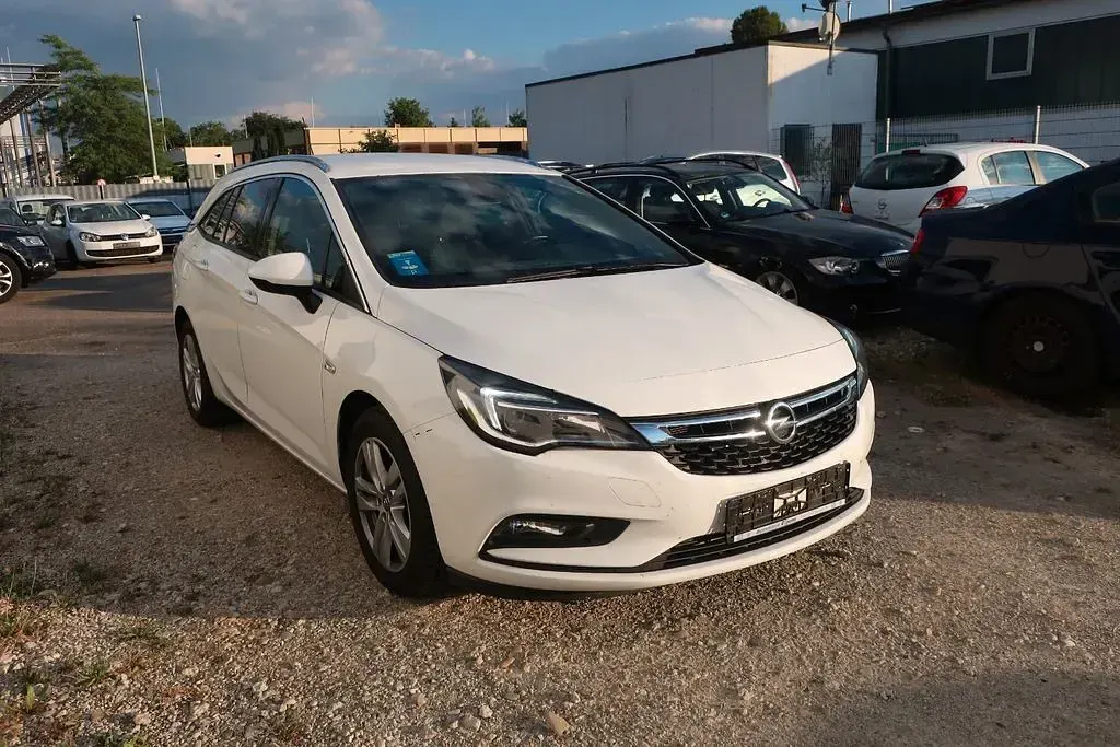 Gebraucht Opel Astra Dynamic 150 PS (110 kW) 2017 Weiß Kombi