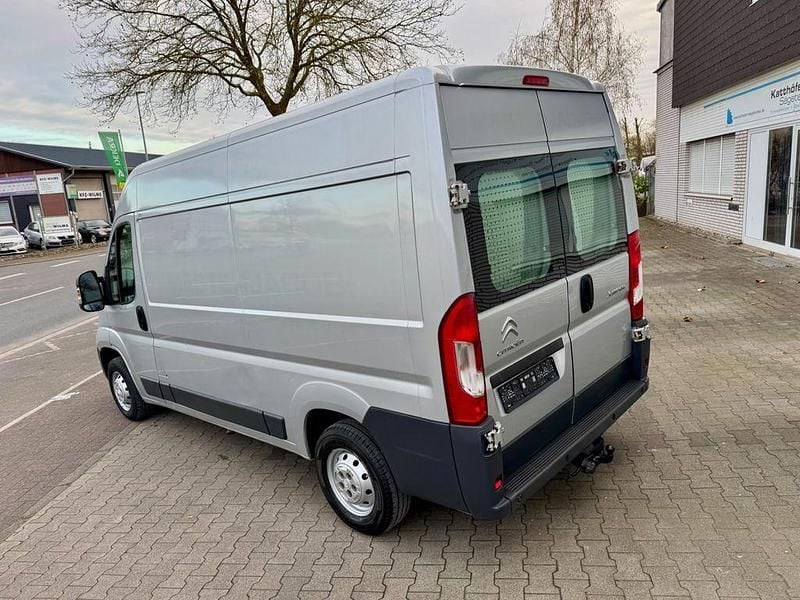 Gebraucht Citroën Jumper 131 PS (96 kW) 2016 Silber Van / Kleinbus
