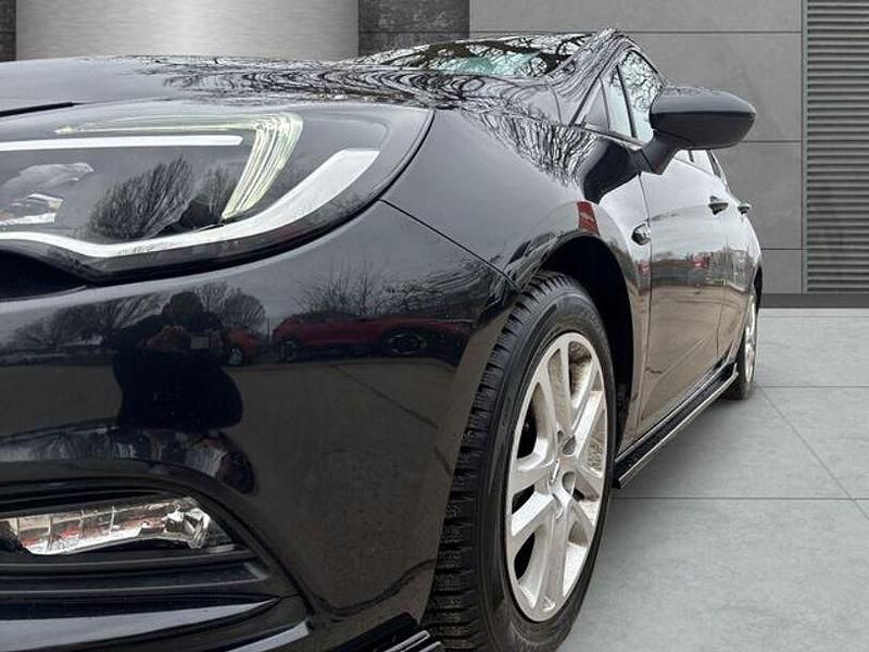 Gebraucht Opel Astra Dynamic 150 PS (110 kW) 2016 Karbonschw graphitschw midnigh Limousine