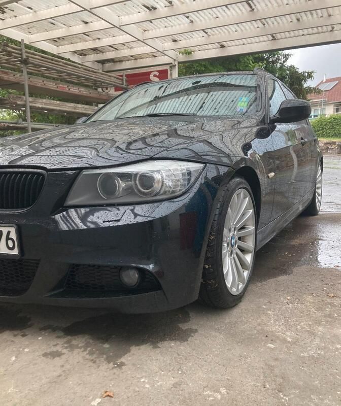 Schwarz Gebraucht 2011 BMW 325 M Sport Kombi | 9.250 € (Teuer) - Bild 1/4