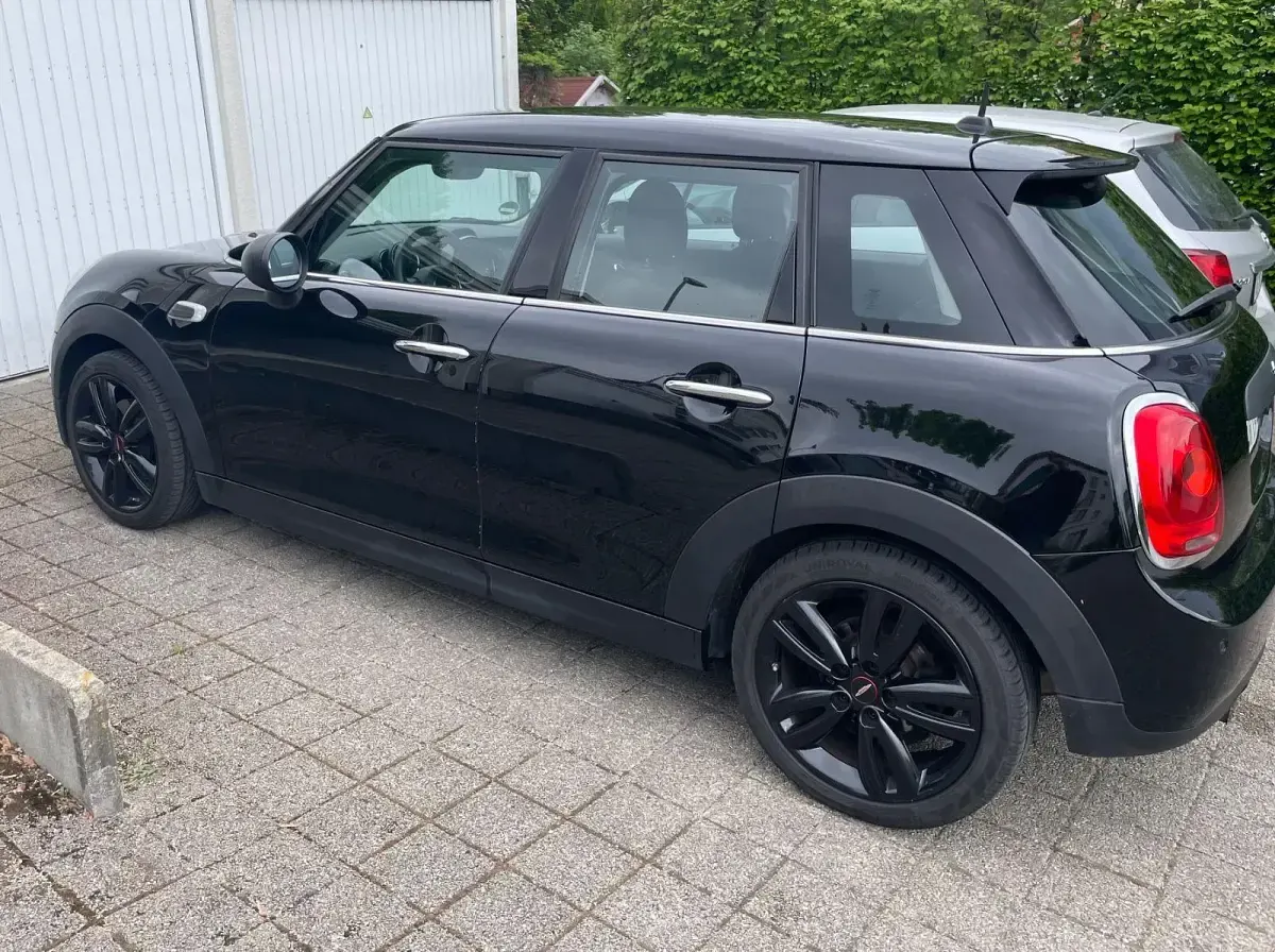 Usata Mini Cooper 102 CV (75 kW) 2015 Nero Utilitaria