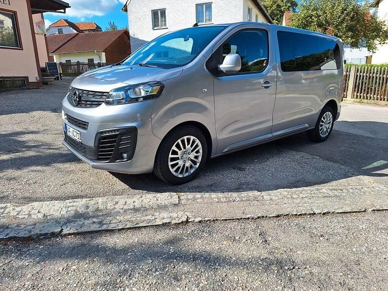 Grau Gebraucht 2020 Opel Vivaro Van | 20.100 € (Etwas zu teuer) - Bild 1/4