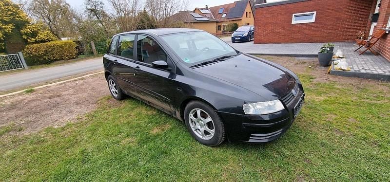 Gebraucht Fiat Stilo 95 PS (69 kW) 2005 Schwarz Kombi