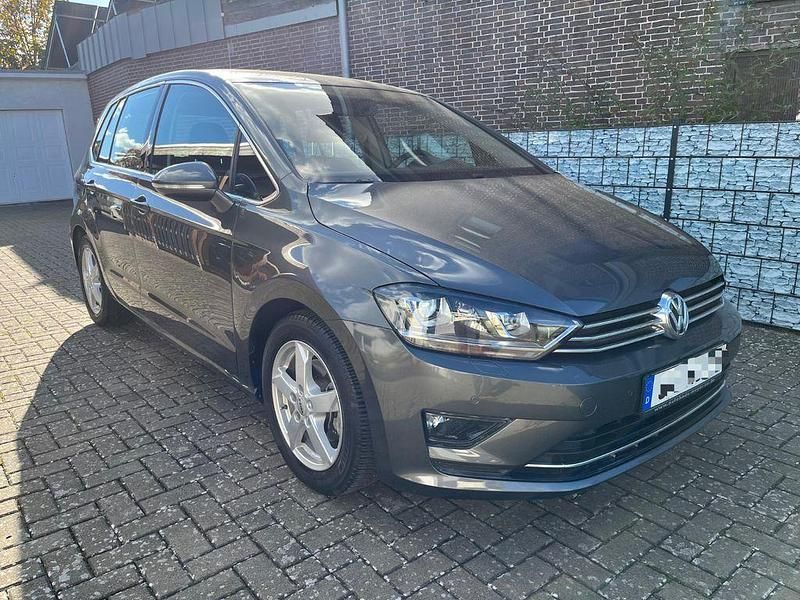 Grau Gebraucht 2018 VW Golf Sportsvan Highline Van / Kleinbus | 15.499 € (Guter Preis) - Bild 1/4