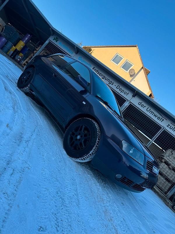 Gebraucht Audi A3 S-Line 101 PS (74 kW) 2002 Violet Kleinwagen