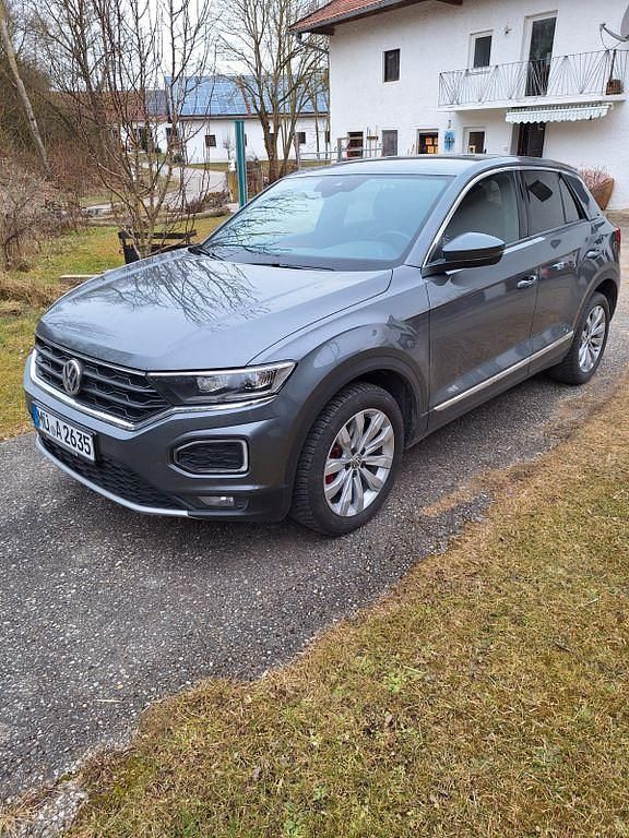 Grau Gebraucht 2020 VW T-Roc Sport SUV | 21.900 € (Superpreis) - Bild 1/4