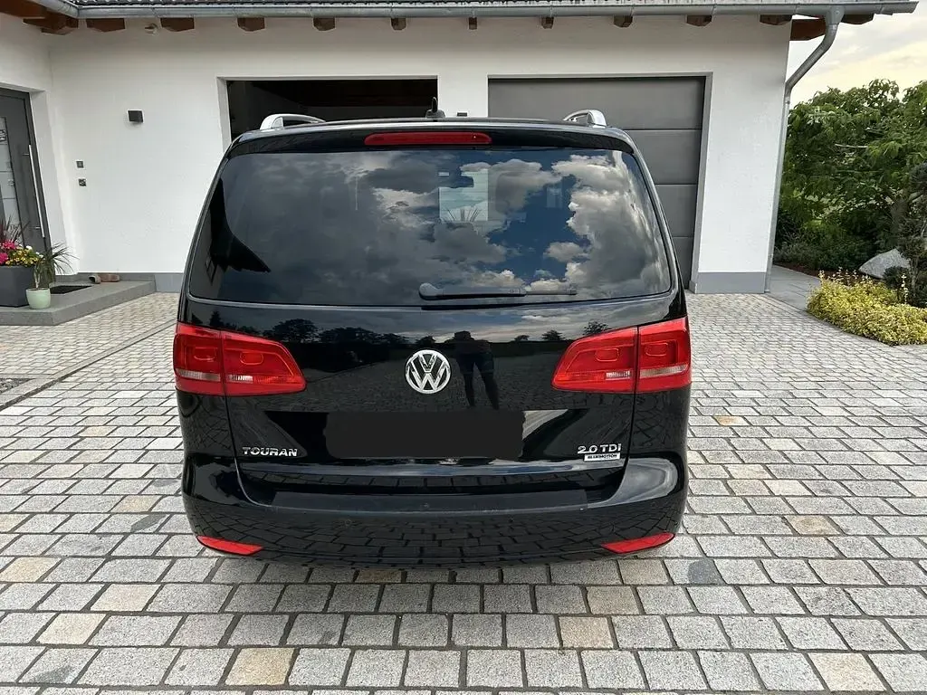 Gebraucht VW Touran Comfortline 140 PS (102 kW) 2015 Schwarz Van / Kleinbus