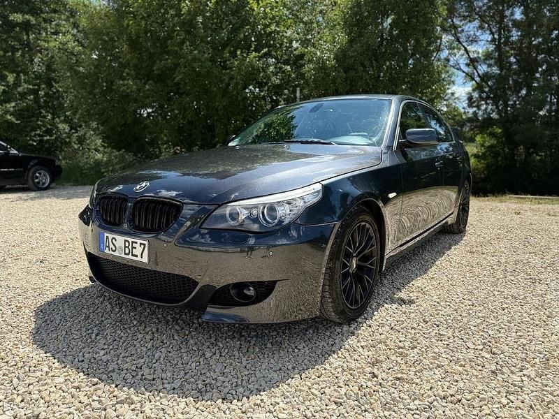 Grau Gebraucht 2007 BMW 520 Limousine | 4.350 € (Fairer Preis) - Bild 1/4