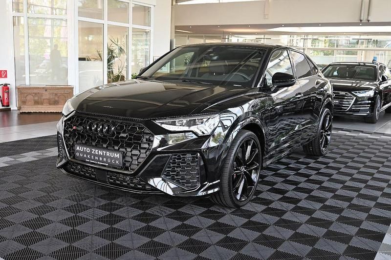 Schwarz Gebraucht 2021 Audi RS Q3 Sport SUV | 48.950 € - Bild 1/3