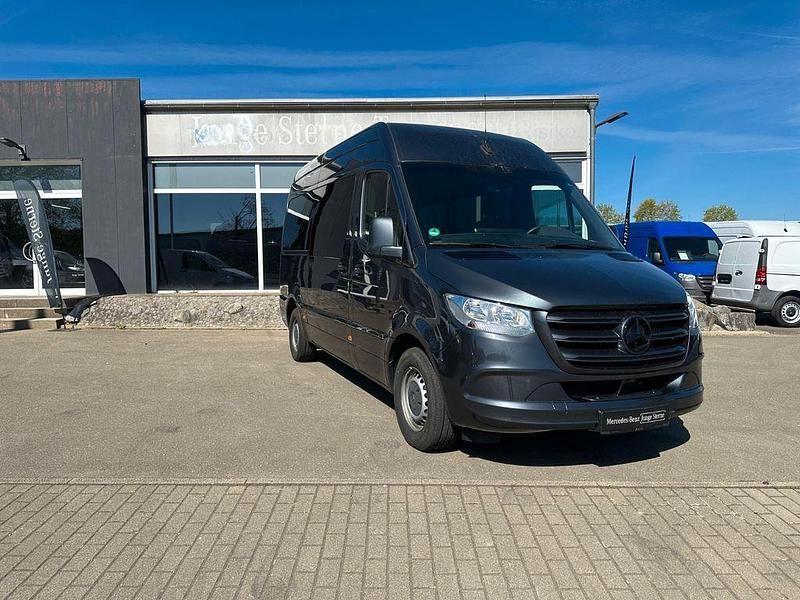 Używany Mercedes Sprinter 163 KM (119 kW) 2018 Szary Van