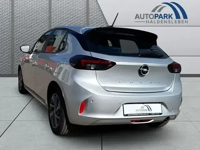 Gebraucht Opel Corsa Edition 101 PS (74 kW) 2024 Silber Limousine