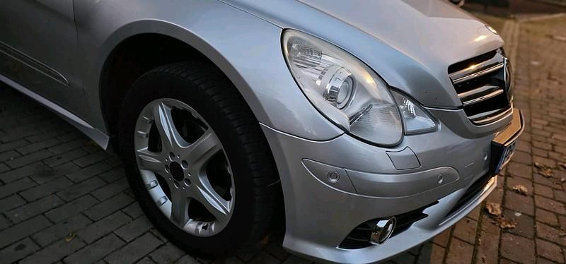 Gebraucht Mercedes R280 190 PS (139 kW) 2008 Silber Van / Kleinbus