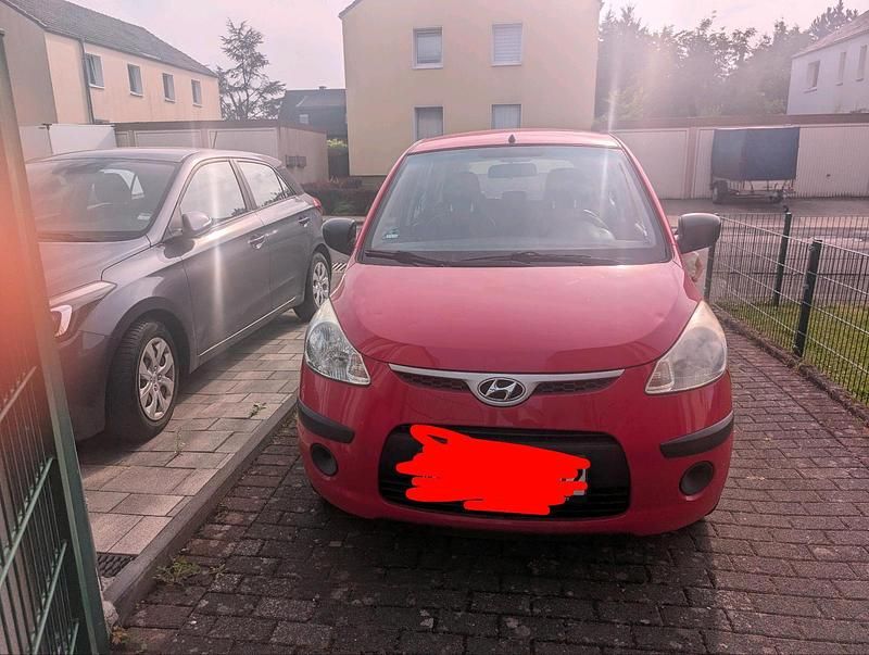 Rot Gebraucht 2009 Hyundai i10 Kleinwagen | 900 € (Superpreis) - Bild 1/4