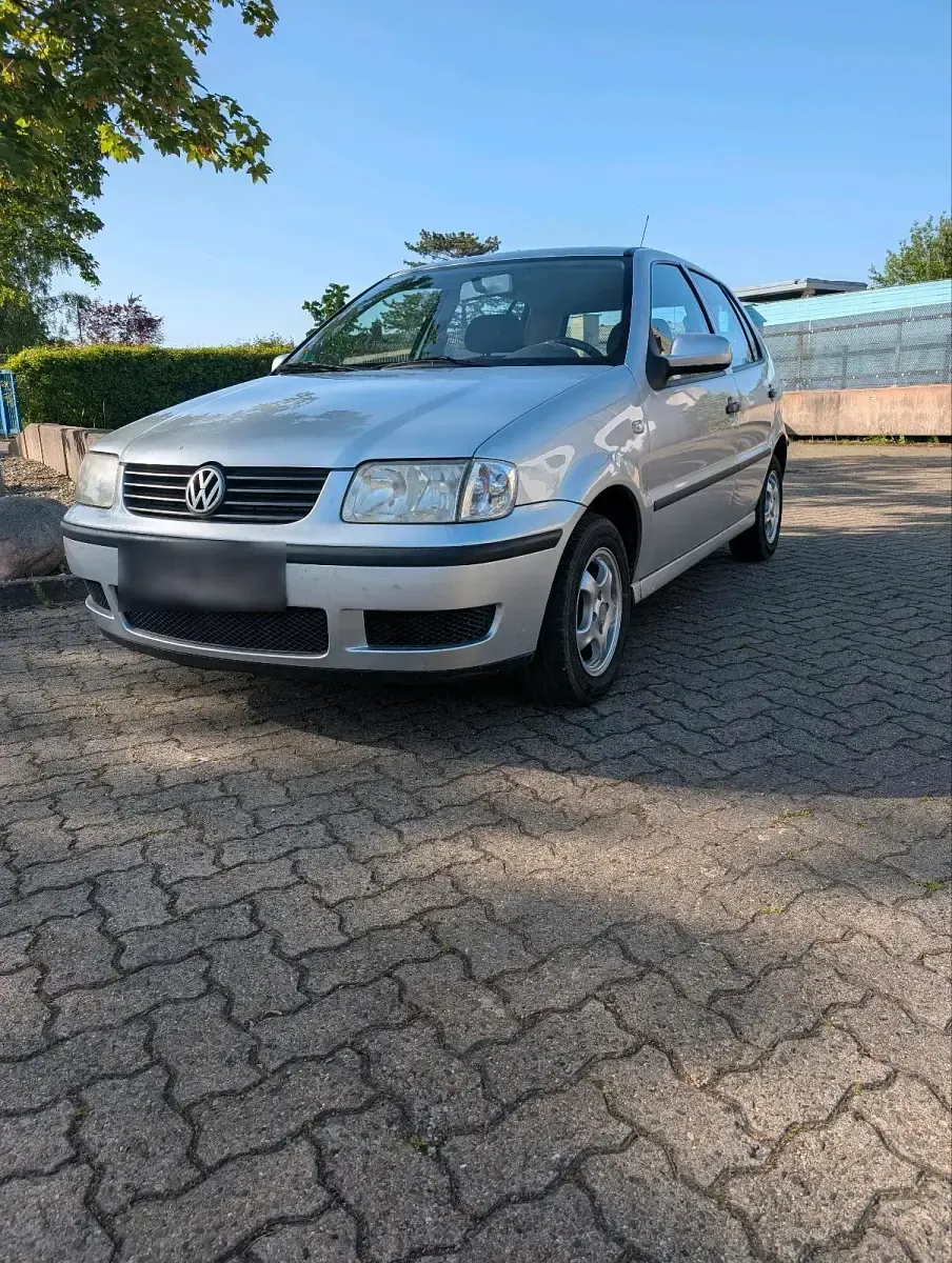 Gebraucht VW Polo 60 PS (44 kW) 2001 Silber Kleinwagen