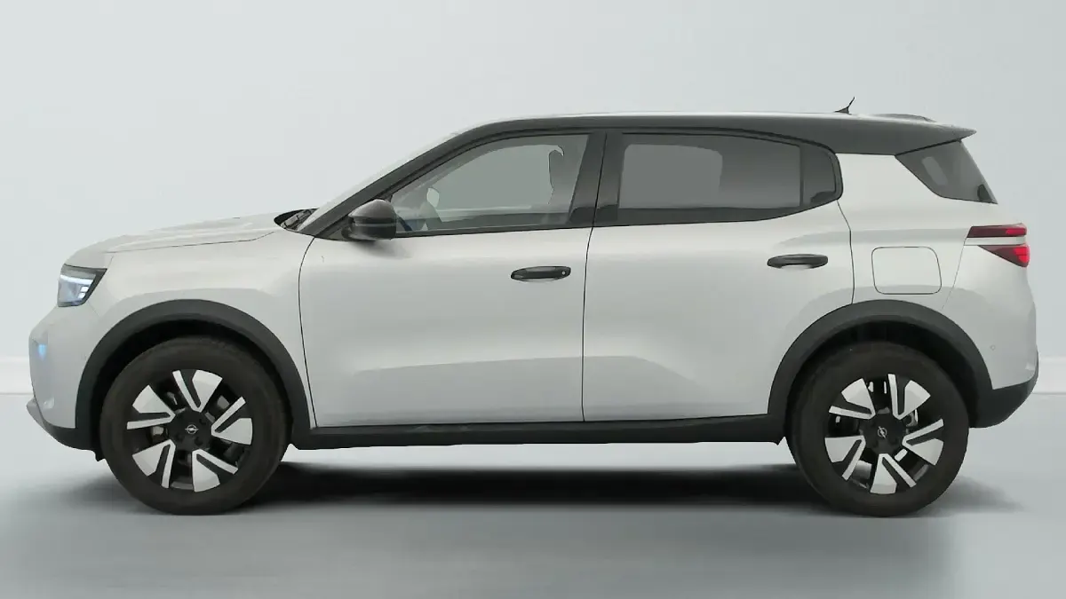 Gebraucht Opel Frontera 83 kW (113 PS) 2025 Gris kristall / toit noir SUV