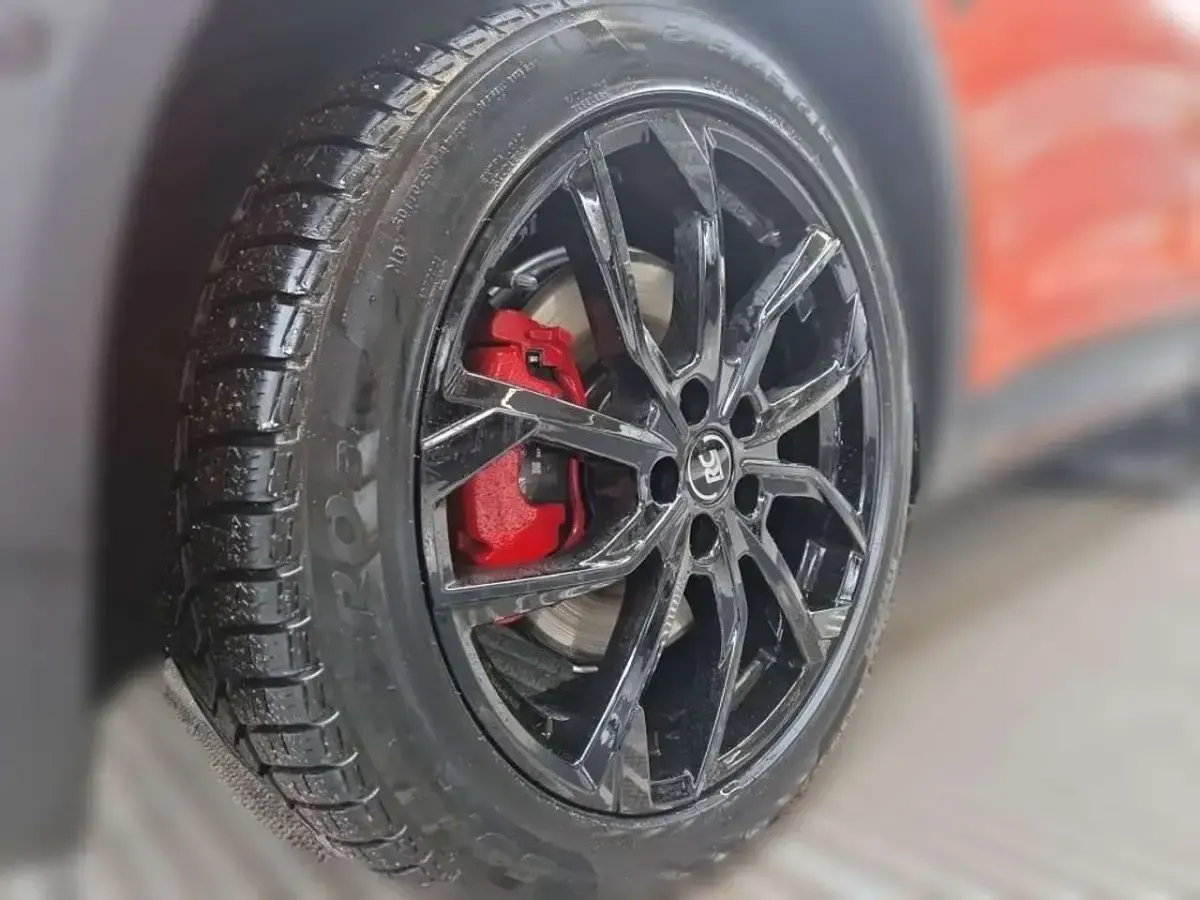 Używany Smart #3 Brabus 314 kW (428 KM) 2026 Pomarańczowy SUV