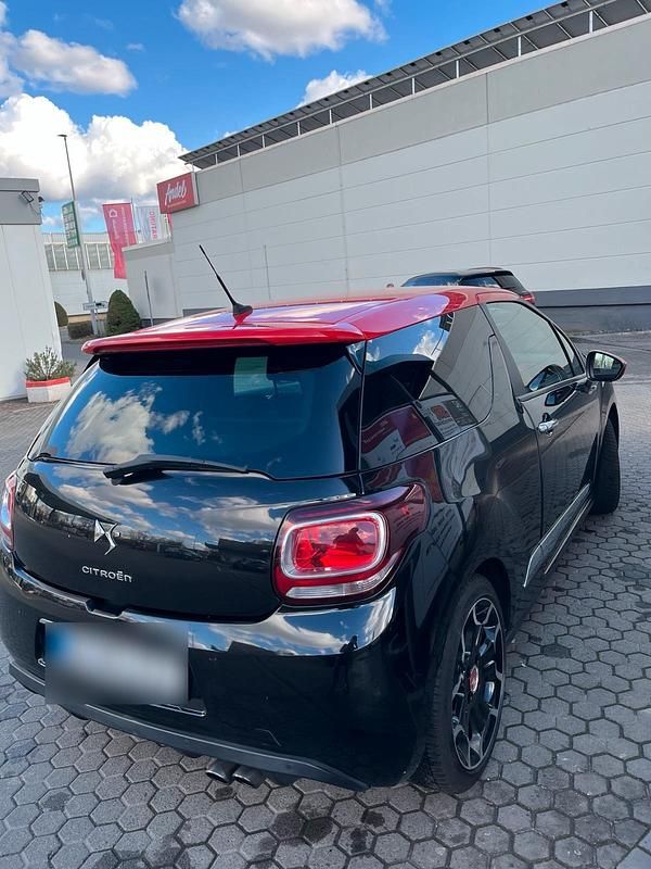 Gebraucht Citroën DS3 156 PS (114 kW) 2014 Schwarz Kleinwagen