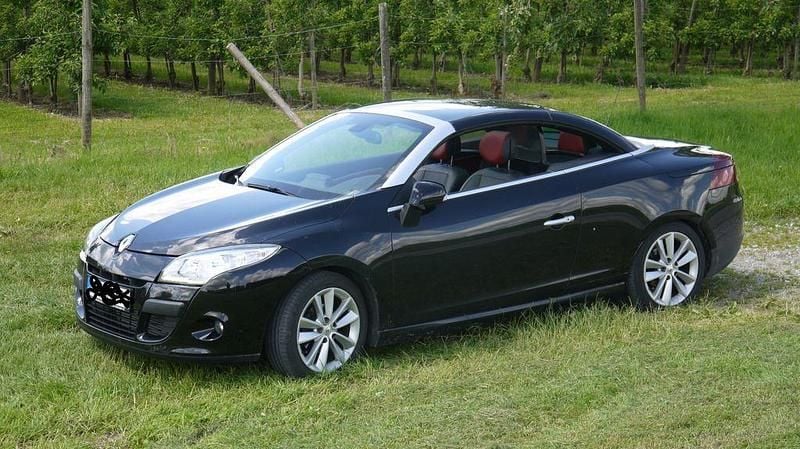 Gebraucht Renault Mégane Cabriolet Luxe 131 PS (96 kW) 2012 Schwarz Cabrio