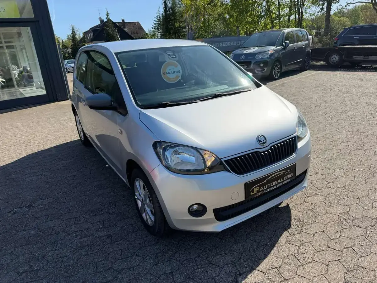 Gebraucht Skoda Citigo Elegance 60 PS (44 kW) 2012 Brilliantsilber metallic Kleinwagen