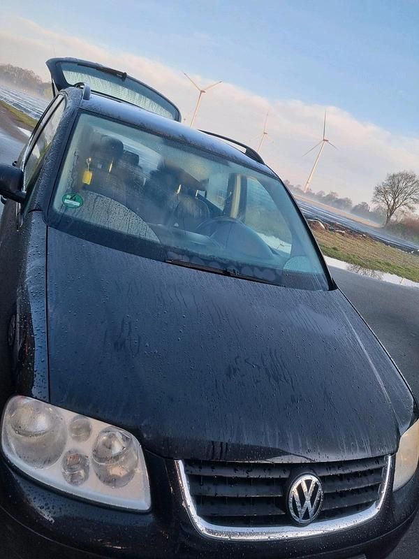Gebraucht VW Touran 105 PS (77 kW) 2004 Schwarz Van / Kleinbus